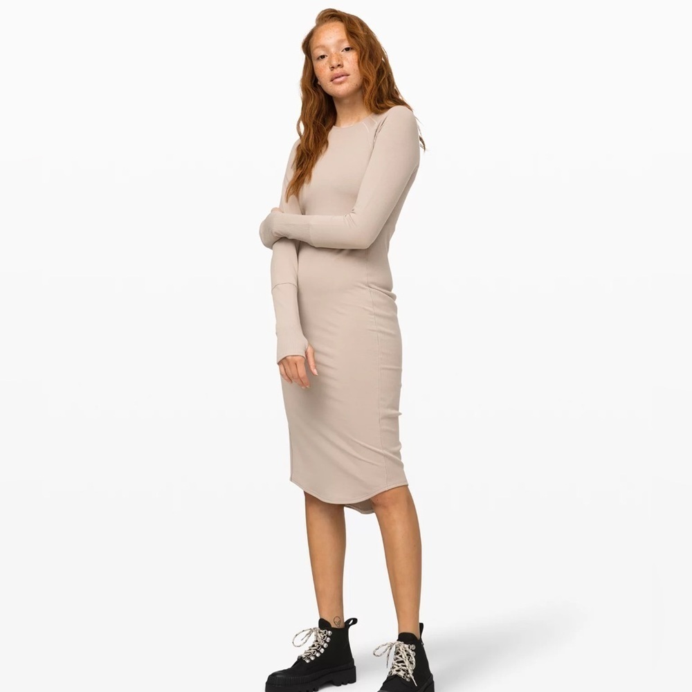 Lululemon On And Om Beige Medium Dress Elegant Cream Midi Dress